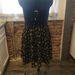 Women’s Floral High Waisted Skirt!